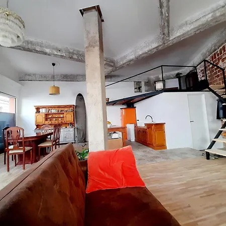 Lägenhet Artstudio *